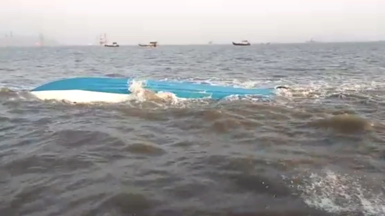 नाव हादसे को होगी जाँच- सीएम फडणवीस नाव हादसे को होगी जाँच- सीएम फडणवीस