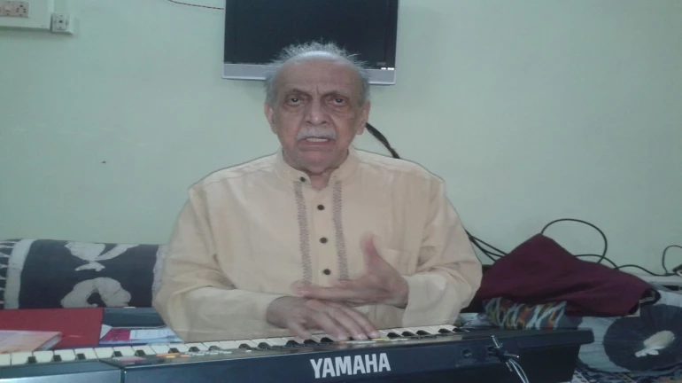 शब्दप्रधान गायकीवर प्रभुत्व गाजवणारे यशवंत देव शब्दप्रधान गायकीवर प्रभुत्व गाजवणारे यशवंत देव