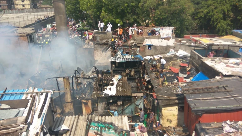 Bandra Fire: एक दूसरे पर आरोप-प्रत्यारोप कर अपनी-अपनी जिम्मेदारी से पल्ला झाड़ लिया बीजेपी शिवसेना ने Bandra Fire: एक दूसरे पर आरोप-प्रत्यारोप कर अपनी-अपनी जिम्मेदारी से पल्ला झाड़ लिया बीजेपी शिवसेना ने