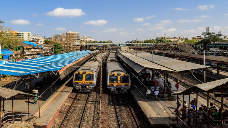 प्रवाशांसाठी दिवाळी गिफ्ट, 'परे'वर धावणार १० नवीन लोकलफेऱ्या प्रवाशांसाठी दिवाळी गिफ्ट, 'परे'वर धावणार १० नवीन लोकलफेऱ्या