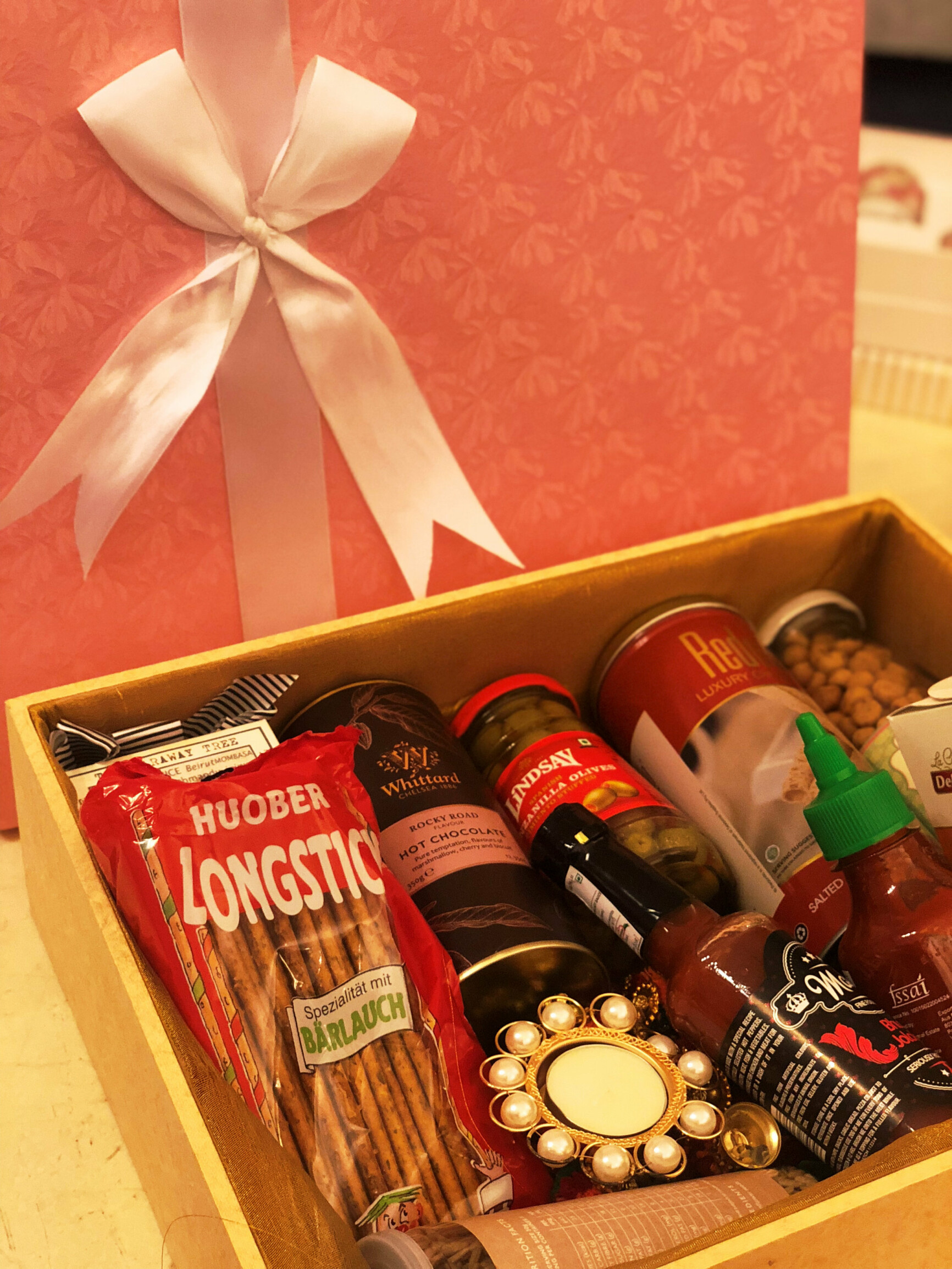 Exquisite Diwali Hampers At Jw Marriott Juhu Mumbai Live