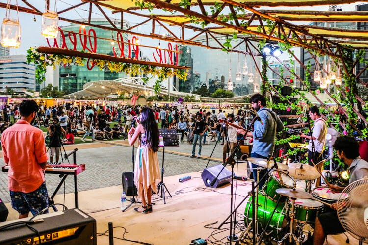 The Lil Flea Is Back In Mumbai With 10 Times The Fun Mumbai Live The lil flea's basic idea is to provide a good platform to creative people, designers, and artists where they can interact and showcase their talent to thousands of people without needing to invest having built a strong base in mumbai now, the lil flea is now planning to put up a show in other cities soon. the lil flea is back in mumbai with 10
