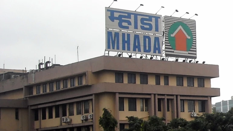 Exclusive : वर्तकनगर पोलिस वसाहतीचा म्हाडा करणार पुनर्विकास, अतिरिक्त १००० घरं मिळण्याची शक्यता Exclusive : वर्तकनगर पोलिस वसाहतीचा म्हाडा करणार पुनर्विकास, अतिरिक्त १००० घरं मिळण्याची शक्यता