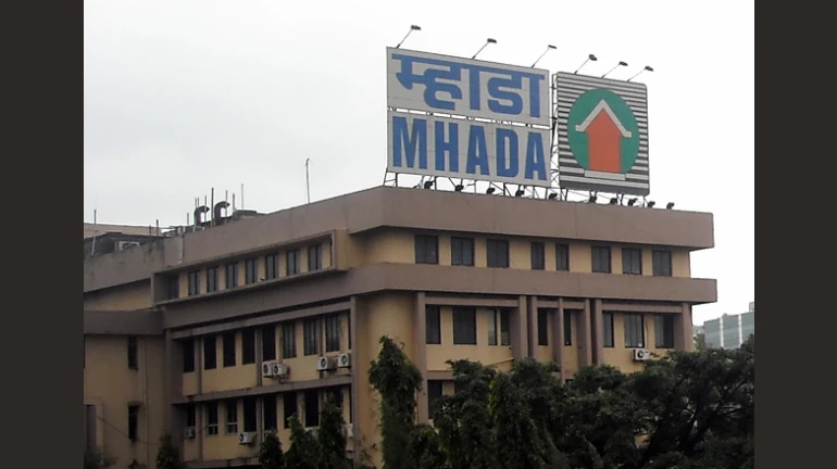 256 BDD Chawl Residents sign redevelopment agreement with MHADA