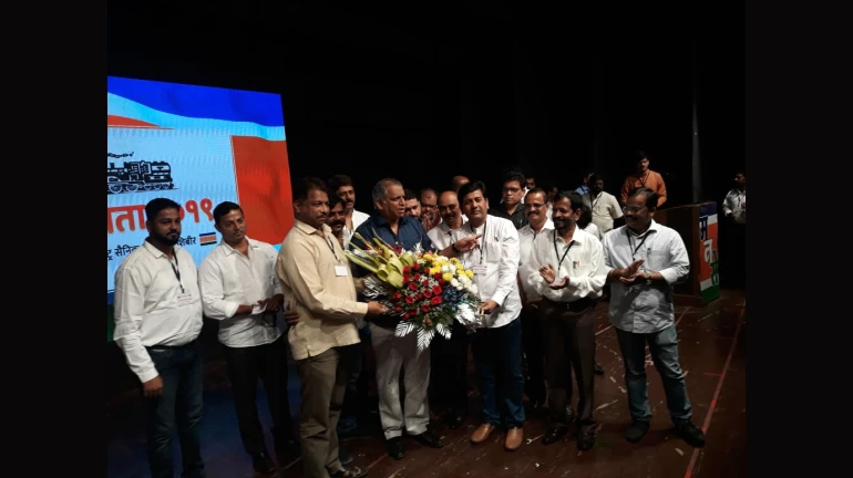 सोशल मीडियातील प्रचारयुद्धाला मनसे पदाधिकारी 'सज्ज' सोशल मीडियातील प्रचारयुद्धाला मनसे पदाधिकारी 'सज्ज'