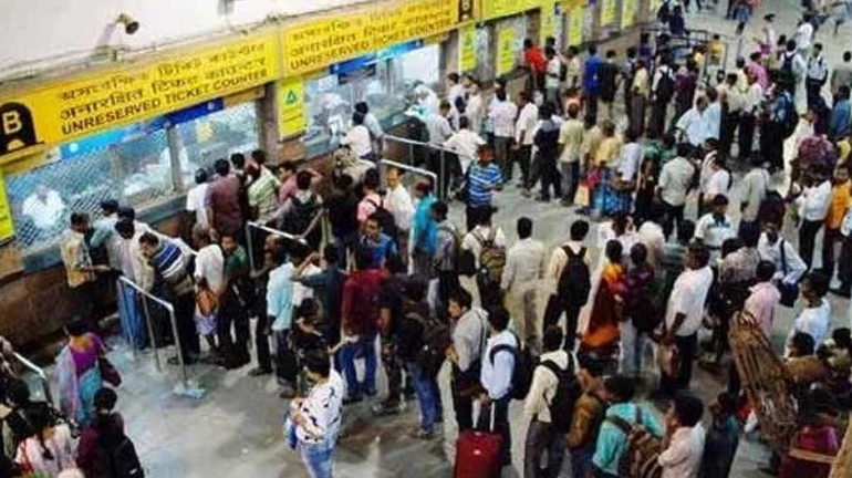 पश्चिम रेलवे ने 20 दिनों में दलालो से बरामद किये 1.20 करोड़ रुपये के टिकट पश्चिम रेलवे ने 20 दिनों में दलालो से बरामद किये 1.20 करोड़ रुपये के टिकट