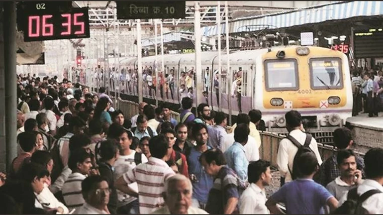 Mumbai: Woman Fights Off Molestor After He Tries To Rob Her Inside Local Train