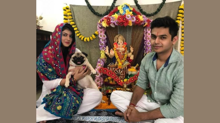 कॉमेडियन सिद्धार्थ सागर ने इस अभिनेत्री के साथ की सगाई कॉमेडियन सिद्धार्थ सागर ने इस अभिनेत्री के साथ की सगाई