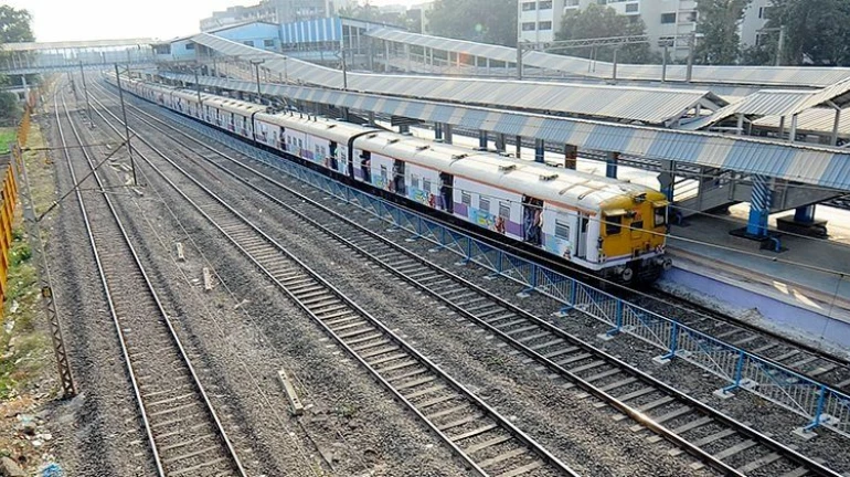 बामनडोंगरी, खारकोपर स्थानकावर पहिल्या दिवशी ३,०७२ तिकटांची विक्री बामनडोंगरी, खारकोपर स्थानकावर पहिल्या दिवशी ३,०७२ तिकटांची विक्री