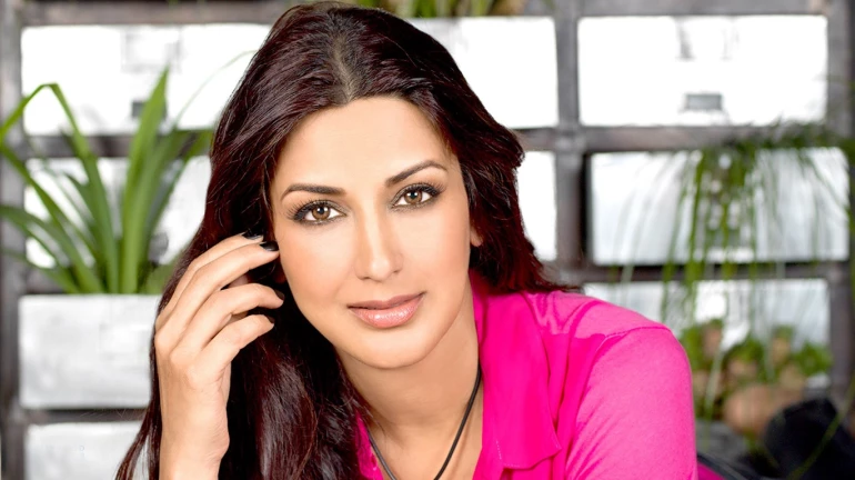 शादी की सालगिरह पर इमोशनल हुईं सोनाली बेंद्रे, लिखा इमोशनल नोट शादी की सालगिरह पर इमोशनल हुईं सोनाली बेंद्रे, लिखा इमोशनल नोट