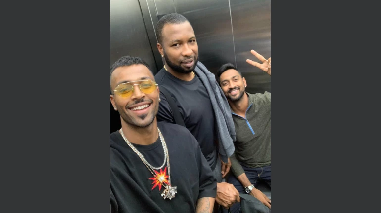 Fighting with Finesse: The hilarious Twitter banter between IPL teams Fighting with Finesse: The hilarious Twitter banter between IPL teams