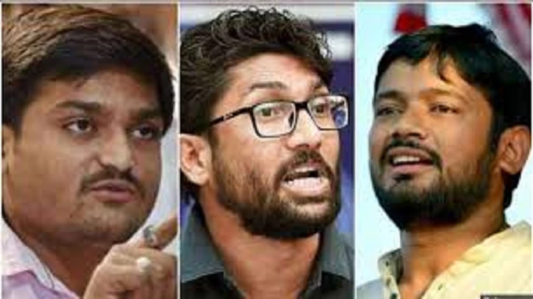 राम मंदिराच्या मुद्द्यावरून हार्दिक, कन्हैयाची उद्धव ठाकरेंवर टीका राम मंदिराच्या मुद्द्यावरून हार्दिक, कन्हैयाची उद्धव ठाकरेंवर टीका