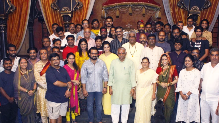 'शौर्य' आणि 'सेवे'ची अपूर्व भेट.. 'स्वराज्यरक्षक संभाजी'च्या सेटवर आमटे दाम्पत्य 'शौर्य' आणि 'सेवे'ची अपूर्व भेट.. 'स्वराज्यरक्षक संभाजी'च्या सेटवर आमटे दाम्पत्य