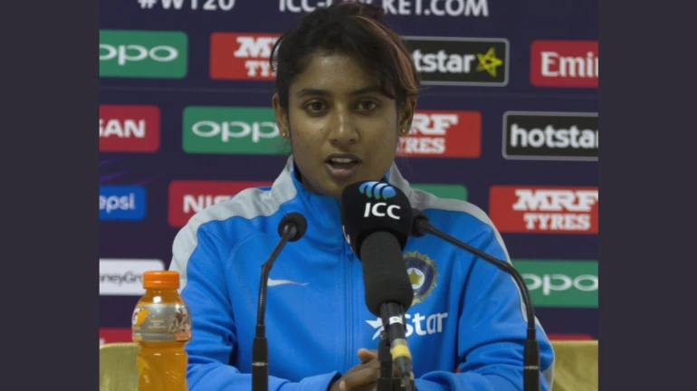 प्रशिक्षक पोवार यांनी अपमानास्पद वागणूक दिली, मितालीचा खळबळजनक आरोप प्रशिक्षक पोवार यांनी अपमानास्पद वागणूक दिली, मितालीचा खळबळजनक आरोप