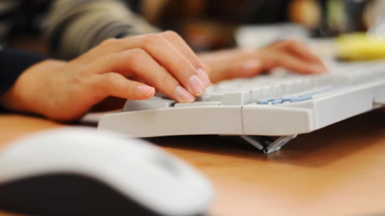 ऑनलाइन पेट परीक्षेला विद्यार्थ्यांचा उत्स्फूर्त प्रतिसाद ऑनलाइन पेट परीक्षेला विद्यार्थ्यांचा उत्स्फूर्त प्रतिसाद