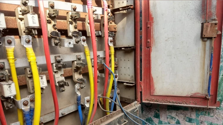 Maharashtra: Consumers will now have to send their electricity meter reading online Maharashtra: Consumers will now have to send their electricity meter reading online