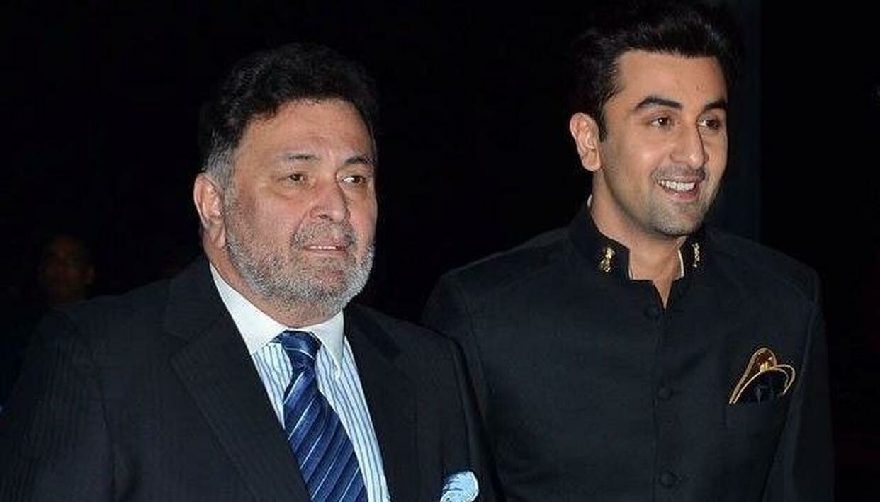 पिता ऋषि की तबियत पर बोले रणबीर कपूर