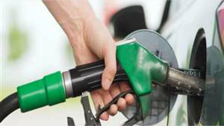 Coronavirus Pandemic: Petrol Pumps to remain open for only 12 hours for the next week Coronavirus Pandemic: Petrol Pumps to remain open for only 12 hours for the next week