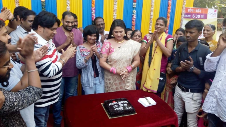 'नवरा असावा तर असा' चं त्रिशतक! 'नवरा असावा तर असा' चं त्रिशतक!