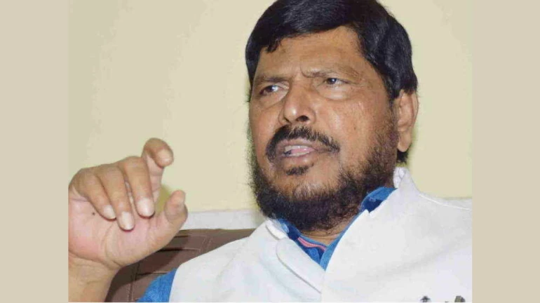 वाढत्या लोकप्रियतेमुळेच माझ्यावर हल्ला - रामदास अाठवले वाढत्या लोकप्रियतेमुळेच माझ्यावर हल्ला - रामदास अाठवले