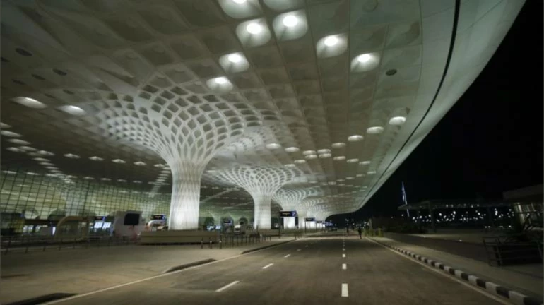 Mumbai Airport breaks its own record; Handled 1,004 flights Mumbai Airport breaks its own record; Handled 1,004 flights