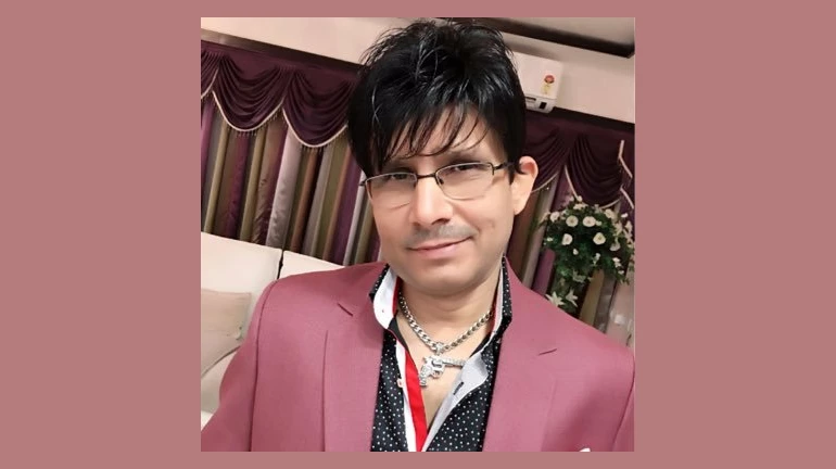 KRK ने इरफान खान और ऋषि कपूर पर किया विवादित ट्वीट, उठी गिरफ्तारी की मांग KRK ने इरफान खान और ऋषि कपूर पर किया विवादित ट्वीट, उठी गिरफ्तारी की मांग