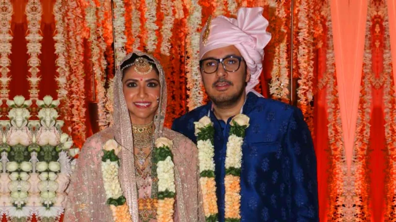 कपिल शर्मा और ईशा अंबानी के बाद प्रोड्यूसर दिनेश विजान ने भी की शादी