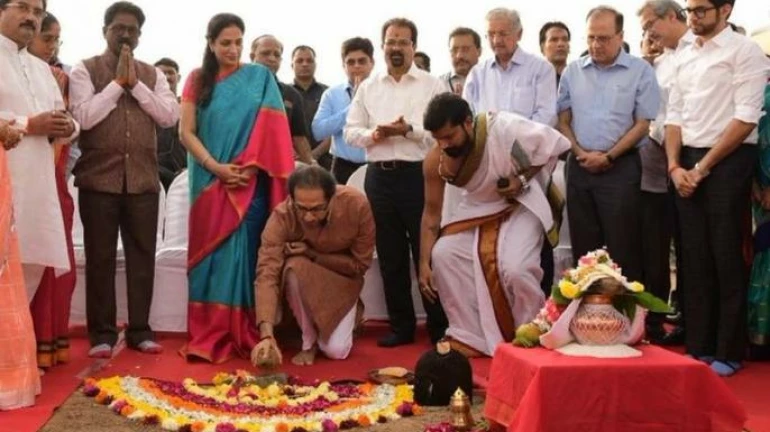 Coastal Road: Shiv Sena chief Uddhav Thackeray laid foundation stone; CM Fadnavis not invited Coastal Road: Shiv Sena chief Uddhav Thackeray laid foundation stone; CM Fadnavis not invited