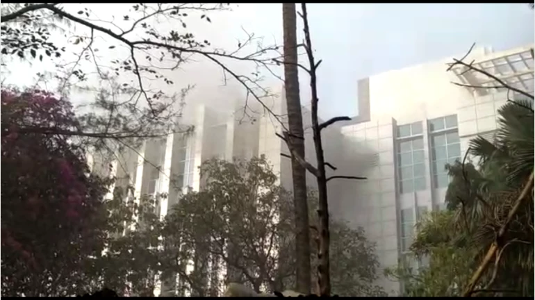 फायर अपडेट: मरोल में लगी आग ने ली 8 लोगों की जान, 45 की हालत गंभीर फायर अपडेट: मरोल में लगी आग ने ली 8 लोगों की जान, 45 की हालत गंभीर