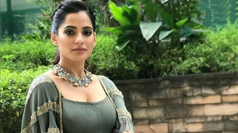 Exclusive : प्रियाच्या 'त्या' पोस्टने केला अनेकांचा 'पोपट' Exclusive : प्रियाच्या 'त्या' पोस्टने केला अनेकांचा 'पोपट'