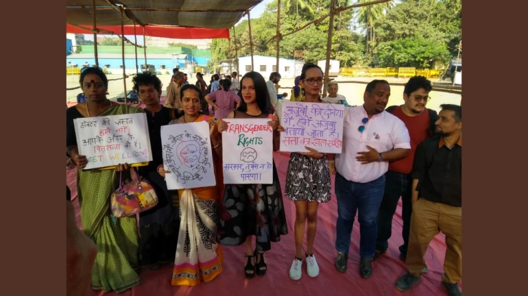 ट्रांसजेंडर पर्सन्स बिल 2018 के विरोध में उतरा ट्रांसजेंडर समुदाय ट्रांसजेंडर पर्सन्स बिल 2018 के विरोध में उतरा ट्रांसजेंडर समुदाय
