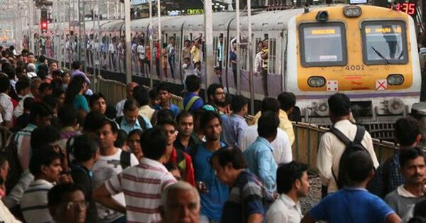 ओव्हरहेड वायर तुटल्यामुळं हार्बरवरील वाहतूक विस्कळीत