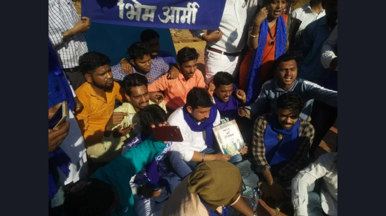 चंद्रशेखर आझाद पुण्याला रवाना, पण पुण्यात सभा नाही चंद्रशेखर आझाद पुण्याला रवाना, पण पुण्यात सभा नाही