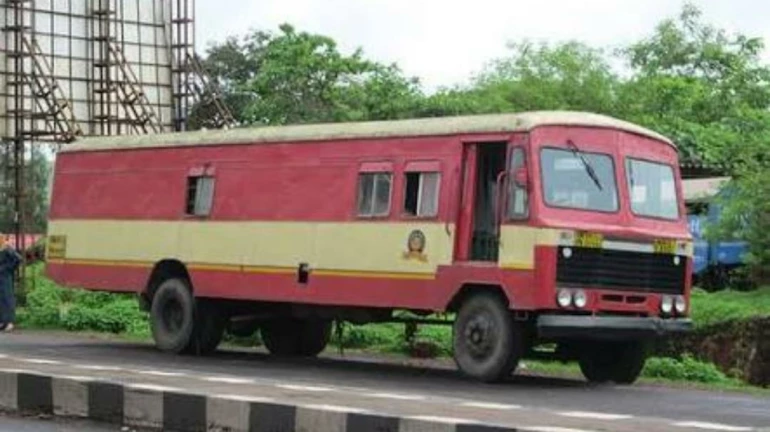 एसटी बस कंडक्टरची आत्महत्या, ठाकरे सरकारला ठरवलं जबाबदार एसटी बस कंडक्टरची आत्महत्या, ठाकरे सरकारला ठरवलं जबाबदार