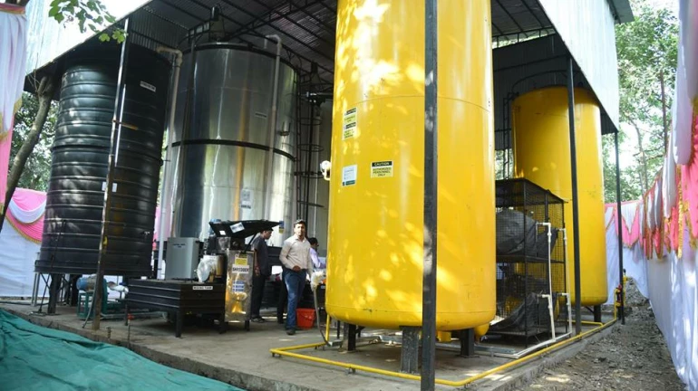 आयआयटीमध्ये वाया जाणाऱ्या अन्नापासून बायोगॅस निर्मिती, माजी विद्यार्थ्यांचं रिटर्न गिफ्ट आयआयटीमध्ये वाया जाणाऱ्या अन्नापासून बायोगॅस निर्मिती, माजी विद्यार्थ्यांचं रिटर्न गिफ्ट