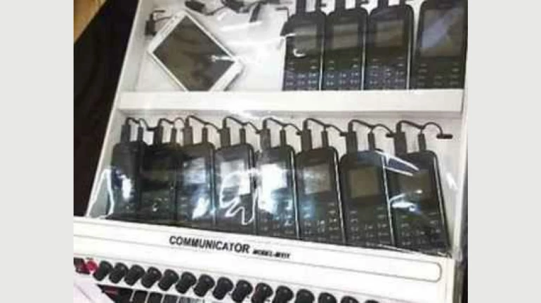 भारत और ऑस्ट्रेलिया के मैच पर सट्टा खेलनेवाले गिरफ्तार भारत और ऑस्ट्रेलिया के मैच पर सट्टा खेलनेवाले गिरफ्तार