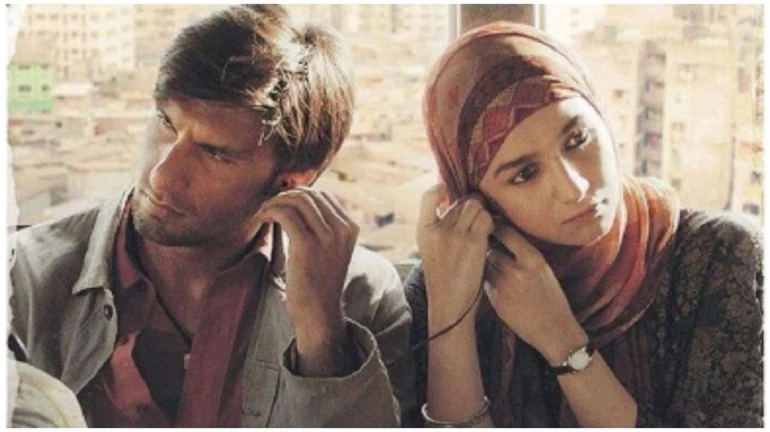 Gully Boy Movie Review: Zoya Akhtar's applause-worthy attempt puts rappers on a well-deserved pedestal Gully Boy Movie Review: Zoya Akhtar's applause-worthy attempt puts rappers on a well-deserved pedestal