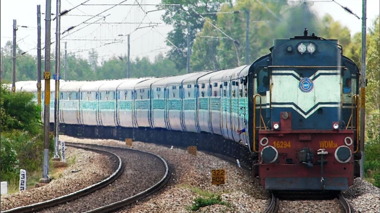 कुंभ के लिए मुंबई से विशेष ट्रेन