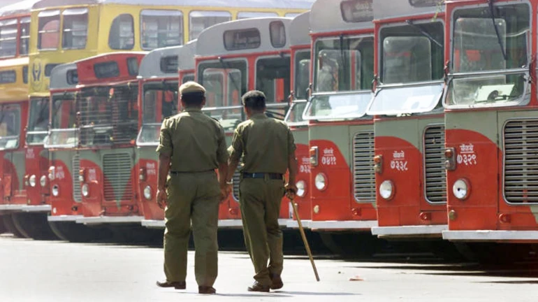 बेस्ट संपावरून राजकारण पेटलं, एकमेकांवर कुरघोड्या सुरू