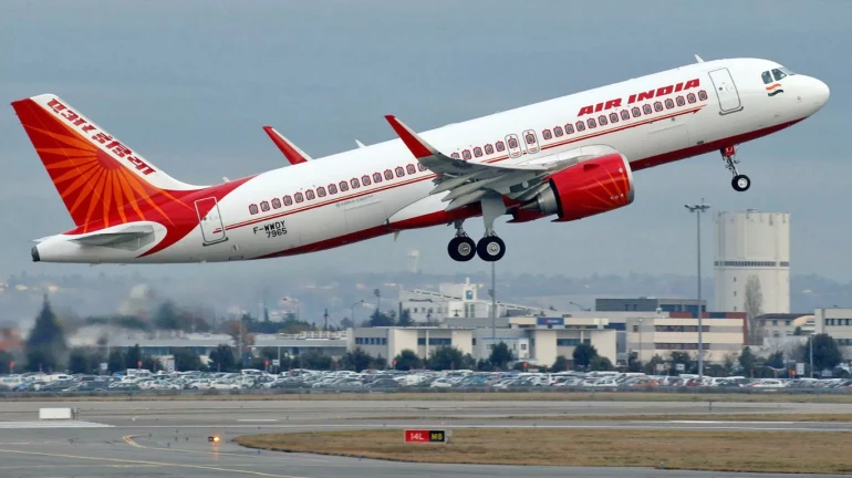 आता बारकोड स्कॅन करुन थेट विमानानं प्रवास करता येणार आता बारकोड स्कॅन करुन थेट विमानानं प्रवास करता येणार