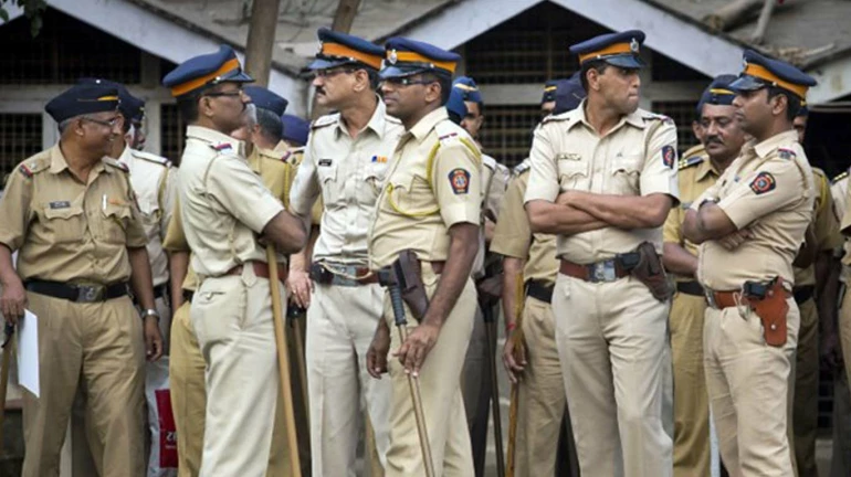 Mumbai police dog squad to get 12 women handlers