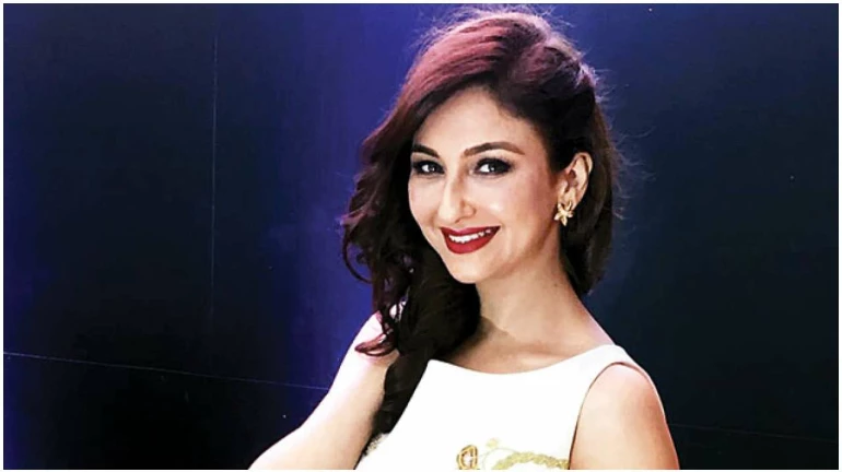 ‘भाभी जी घर पर हैं’ फेम सौम्या टंडन ने बच्चे को दिया जन्म ‘भाभी जी घर पर हैं’ फेम सौम्या टंडन ने बच्चे को दिया जन्म