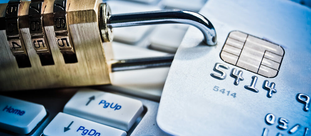 बैंक मैनजेर के ही खाते से सायबर चोर ने उड़ा लिए 30 हजार