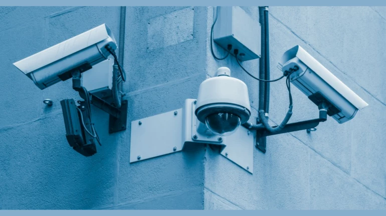 महिलांच्या सुरक्षिततेसाठी मुंबईतील सीसीटीव्हीचं जाळं आता आणखी मजबूत महिलांच्या सुरक्षिततेसाठी मुंबईतील सीसीटीव्हीचं जाळं आता आणखी मजबूत