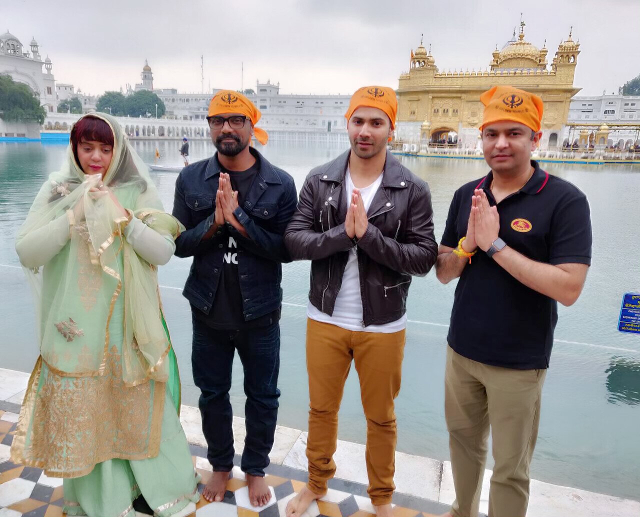 वरुण धवन पंजाबमध्ये करतोय काय?