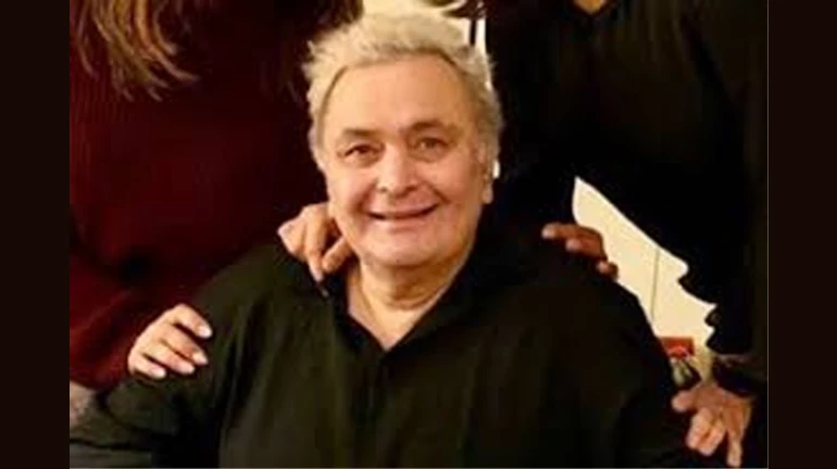 ऋषि कपूर अस्पताल में हैं भर्ती, क्या फिर कैंसर ने बोला हमला? ऋषि कपूर अस्पताल में हैं भर्ती, क्या फिर कैंसर ने बोला हमला?