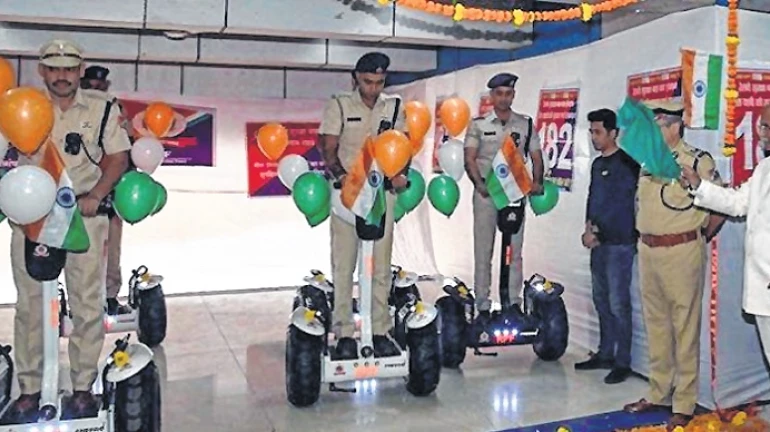 आरपीएफ के जवानों को मिला सेगवे आरपीएफ के जवानों को मिला सेगवे