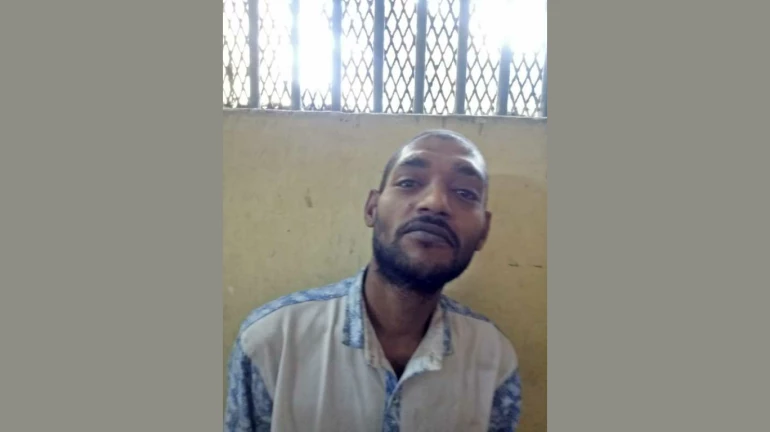 सराईत गुन्हेगाराला पकडण्यासाठी पोलिसांनी 'अशी' लढवली शक्कल सराईत गुन्हेगाराला पकडण्यासाठी पोलिसांनी 'अशी' लढवली शक्कल