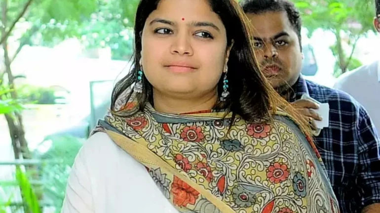 पूनम महाजन ने शरद पवार को बताया 'शकुनि मामा' पूनम महाजन ने शरद पवार को बताया 'शकुनि मामा'