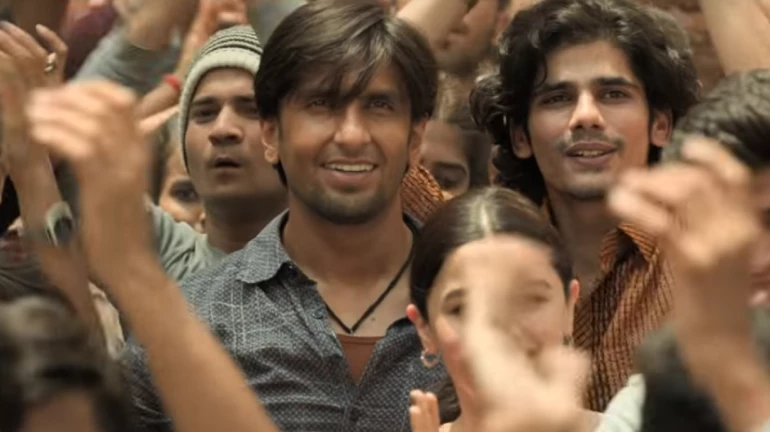 ‘गली बॉय’ में 5 से ज्यादा स्ट्रीट रैपर्स मचाएंगे धमाल ‘गली बॉय’ में 5 से ज्यादा स्ट्रीट रैपर्स मचाएंगे धमाल